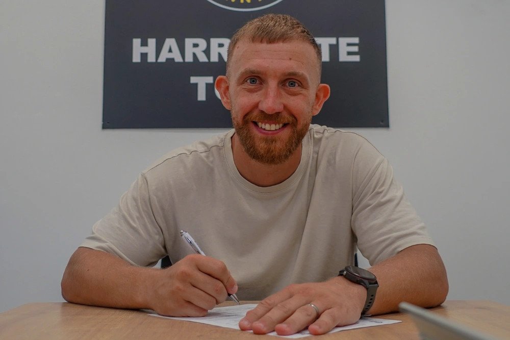 George Thomson signs new Harrogate Town contract for tenth season