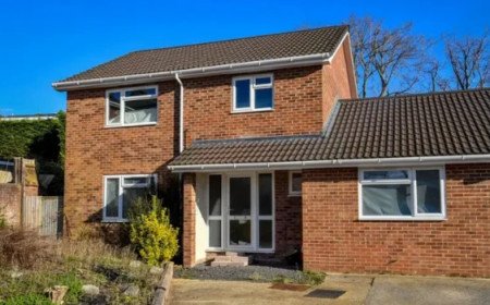 Former home of sergei skripal in Salisbury put up for sale