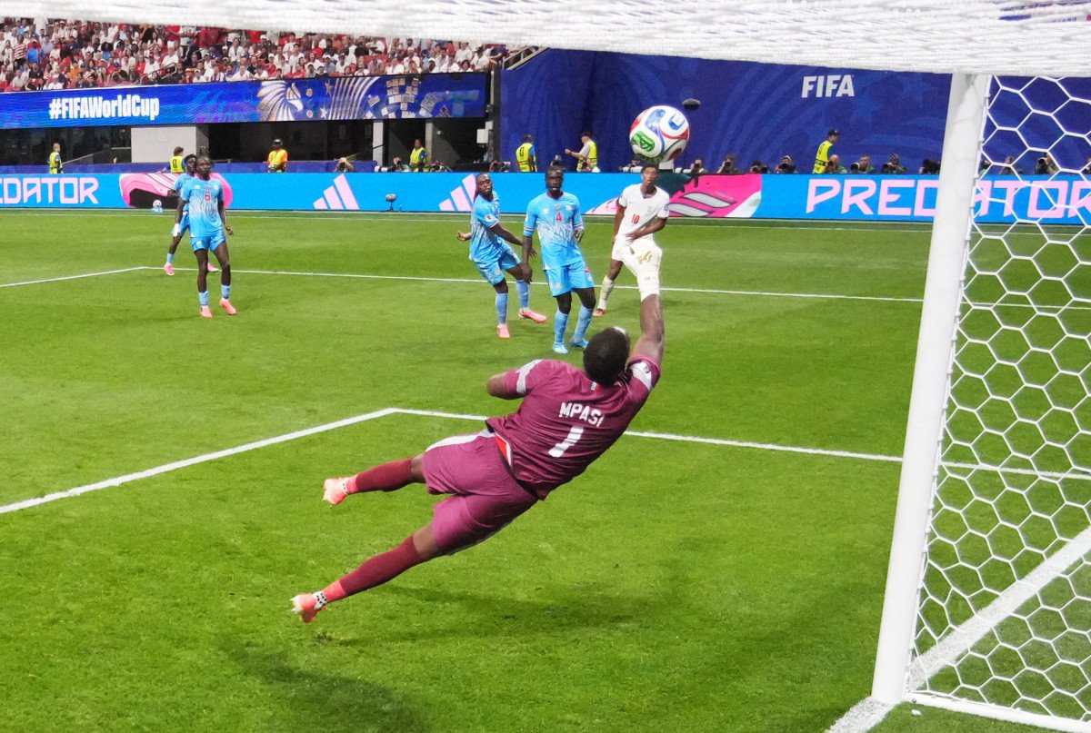 DR Congo goalkeeper Lionel Mpasi frustrates England with stunning World Cup saves