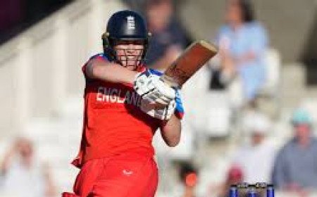 England battle South Africa for place in Women's T20 World Cup final
