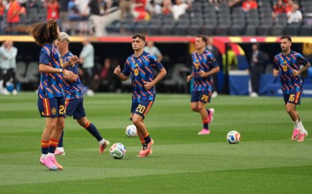 Spain edge Austria to book World Cup quarter-final place