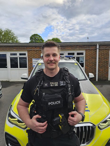 Officer recognised for bravery in helping a woman on fire at a shopping centre