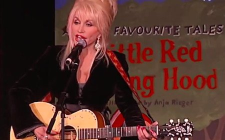 Country music legend Dolly Parton