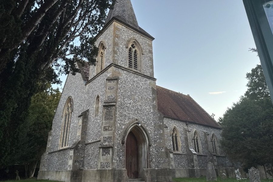 Mark Nash raises £3,000.74 after cycling to 84 Wiltshire churches