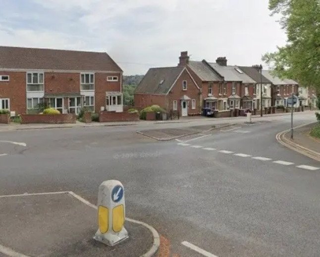 Devizes Road Gas Works in Salisbury Set to Continue Until March 2027